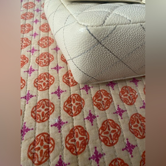 CHANEL Caviar Leather Wooden CC Quilted Classic Flap Medium Wood Chain Bag - Picture 4 of 12